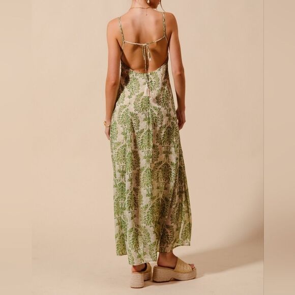 SO ME Damask Floral Summer Maxi Flowy Dress With Open Back In Sage Green sz Lg - Picture 3 of 10